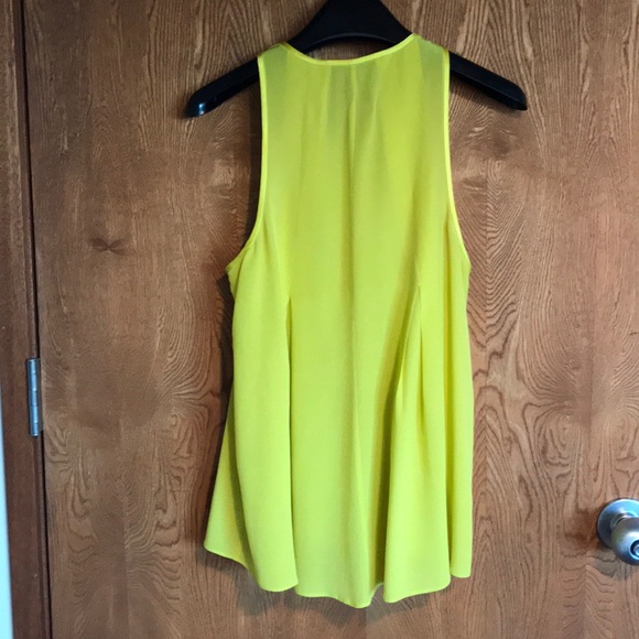 Trina Turk Citron Silk Tank w/ Silver buttons - Picture 5 of 6